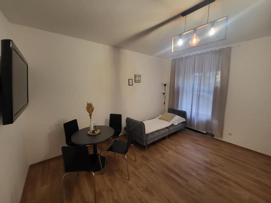 Exklusive Gartenwohnung Viena Exterior foto